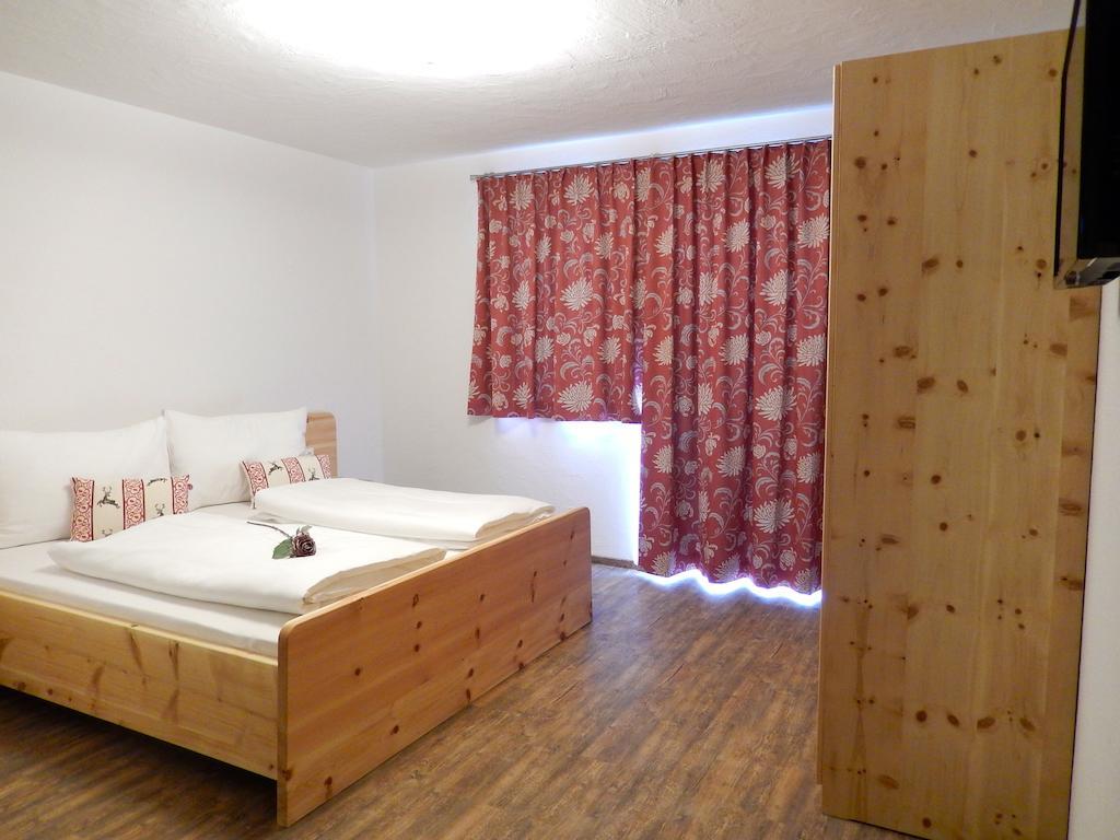 AlpenChalet Mitterberg Mariapfarr Zimmer foto